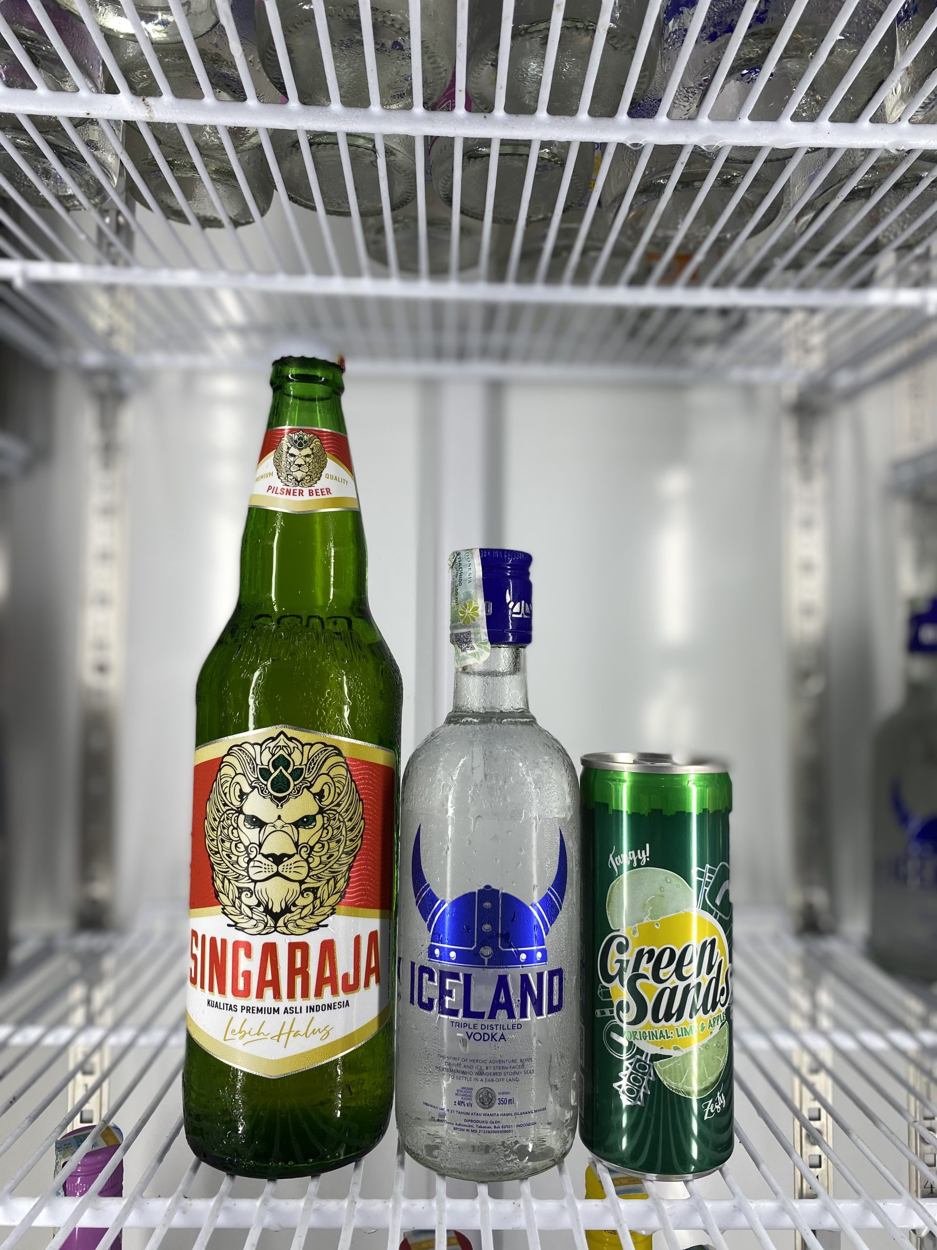 promo (27) 1 iceland 350ml 1 beer singa 1 grensand