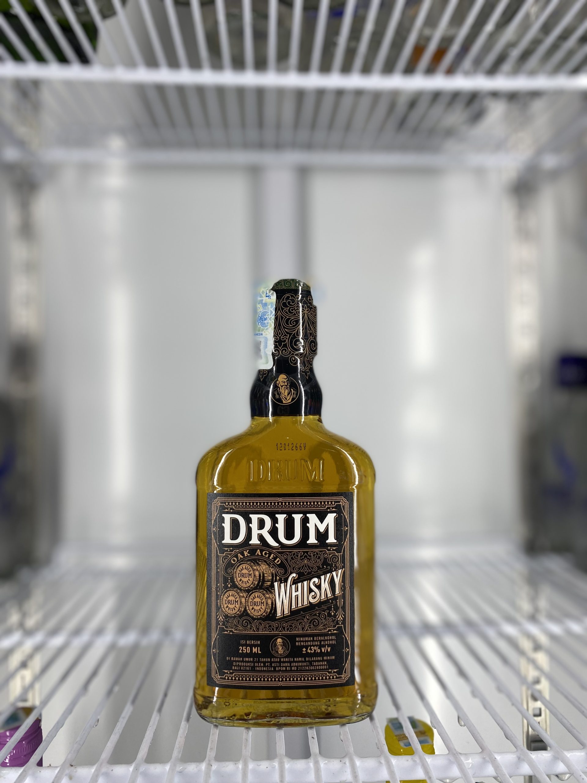 promo (42) 1 drum whiskey 250ml